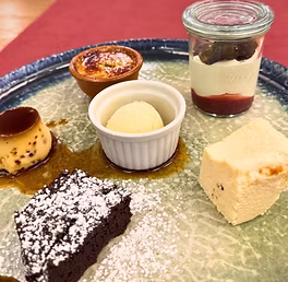 Varietat de postres casolans elaborats a la nostra cuina casolana